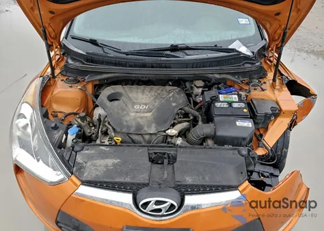 2017 Hyundai Veloster z USA, uszkodzony, nr VIN KMHTC6AD0HU305653